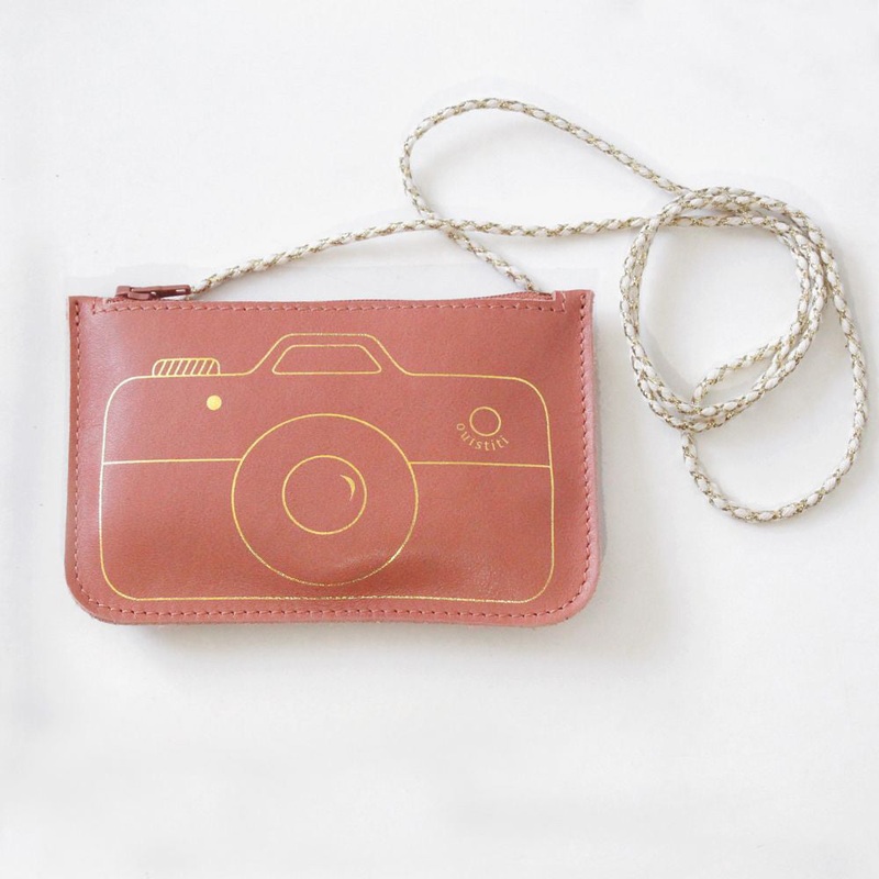 Barnabe aime le caf Photo Bag Coquille