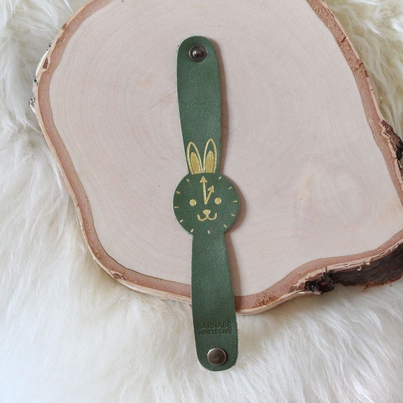 Barnabe aime le caf Rabbit Watch Croco