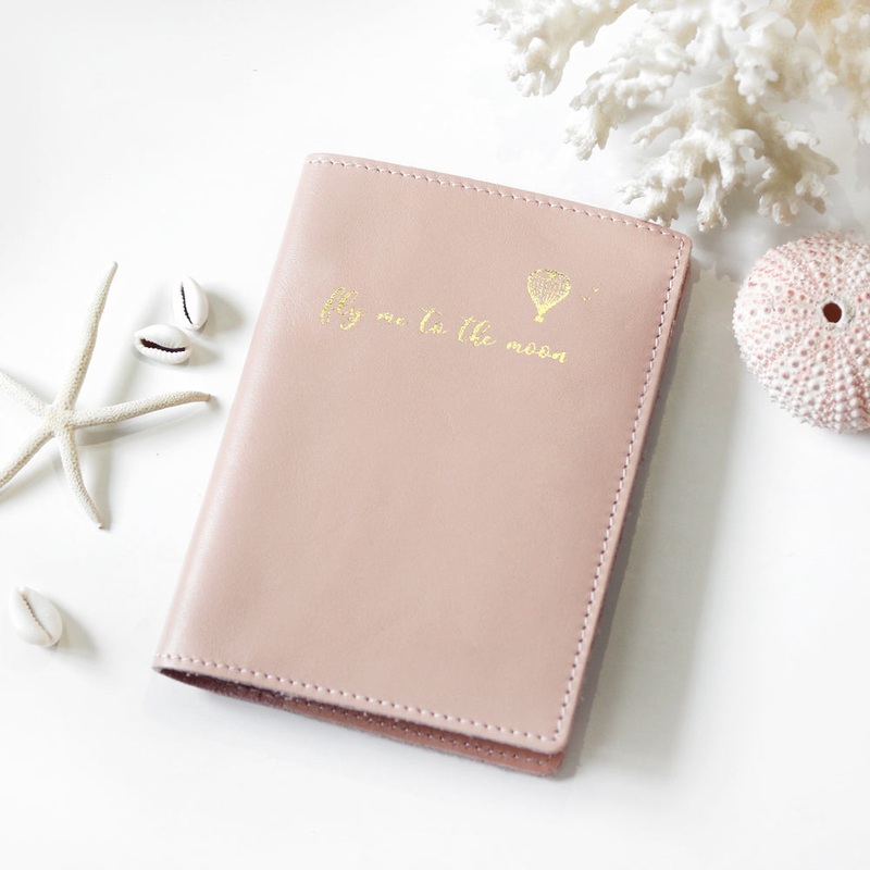 Barnabe aime le caf Passport Holder Sugar