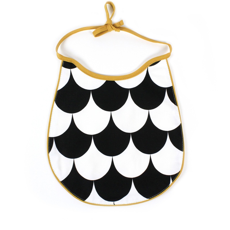 nobodinoz Bib Cotton Black Scales