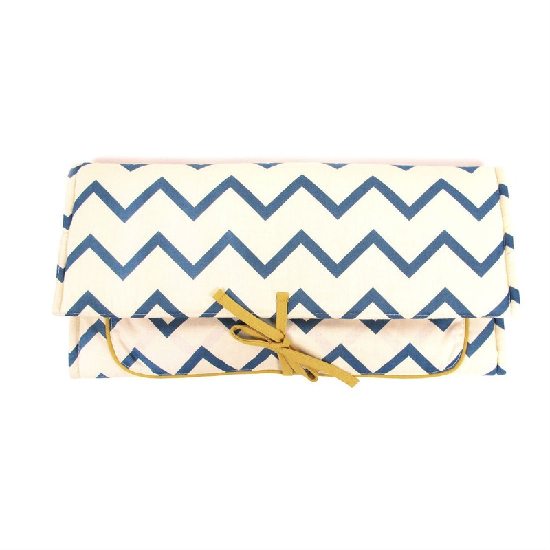 Nobodinoz Changing Pad Zigzag Blue