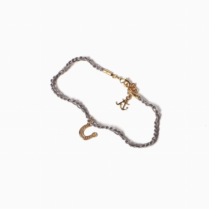 Titlee Horseshoe Bracelet