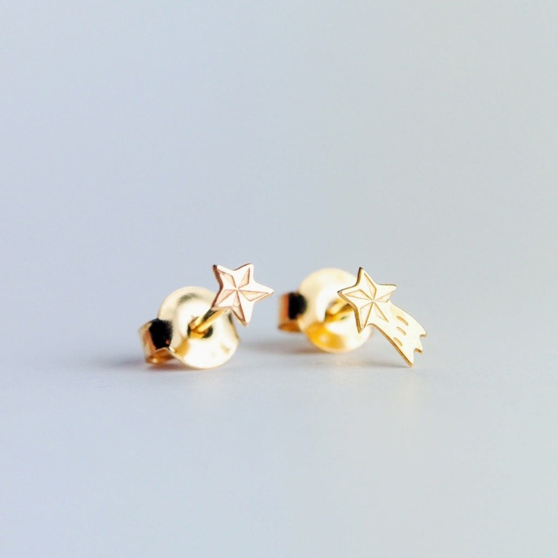 Adorabili Falling Stars Earrings - Gold